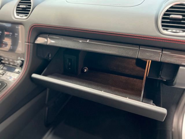 Used 2024 Porsche 718 Cayman GTS image 31