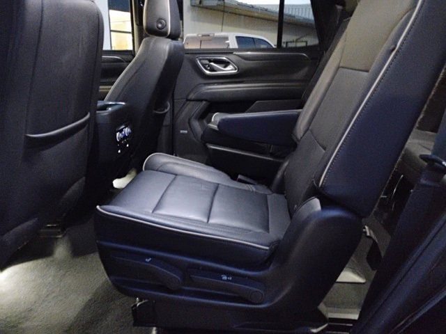 Used 2022 GMC Yukon SLT w/ SLT Luxury Package image 7