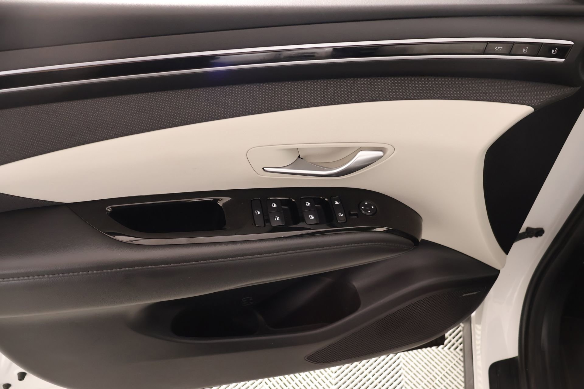 Used 2022 Hyundai Tucson Limited image 17