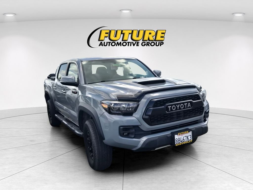 Used 2017 Toyota Tacoma TRD Pro AWD/4WD image 3