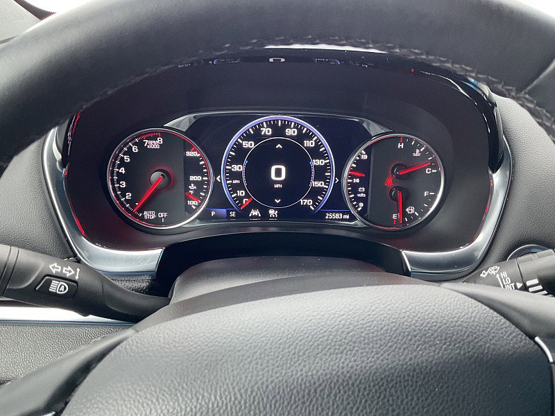 Used 2023 Chevrolet Traverse Premier image 20