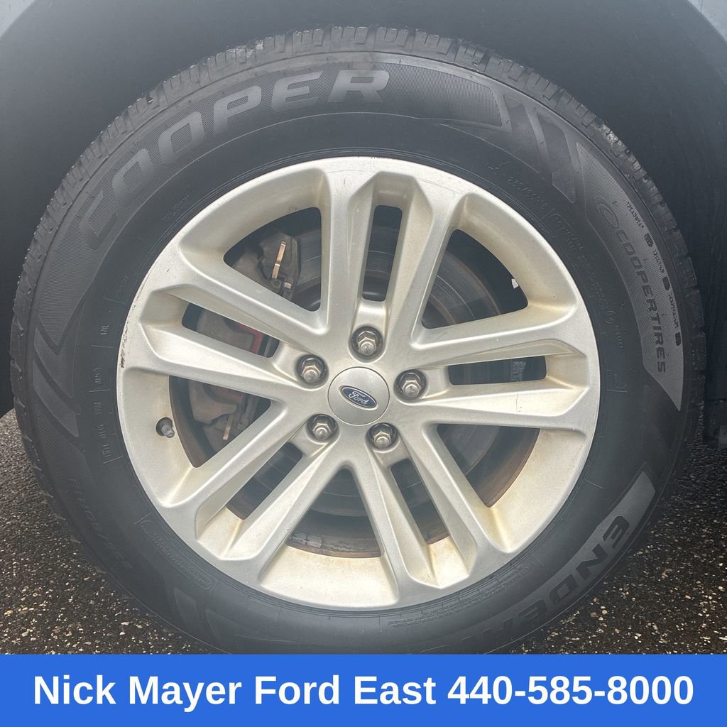 Used 2015 Ford Explorer XLT w/ Equipment Group 201A image 8