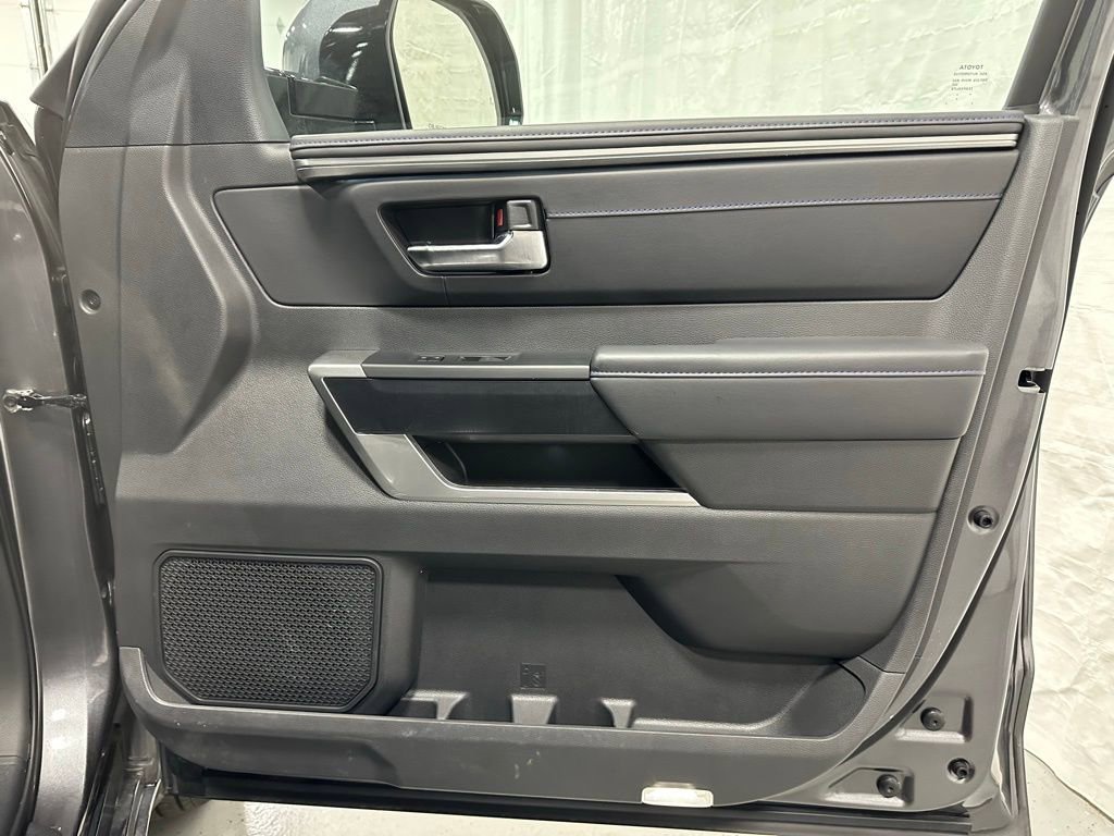 Used 2025 Toyota Tundra Platinum AWD/4WD image 59