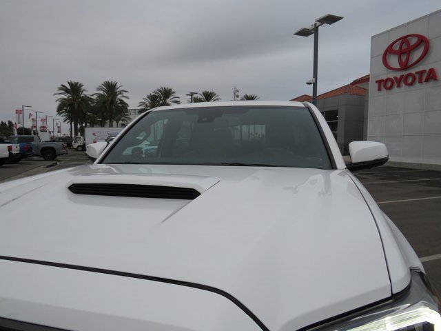 Certified 2020 Toyota Tacoma TRD Sport image 6