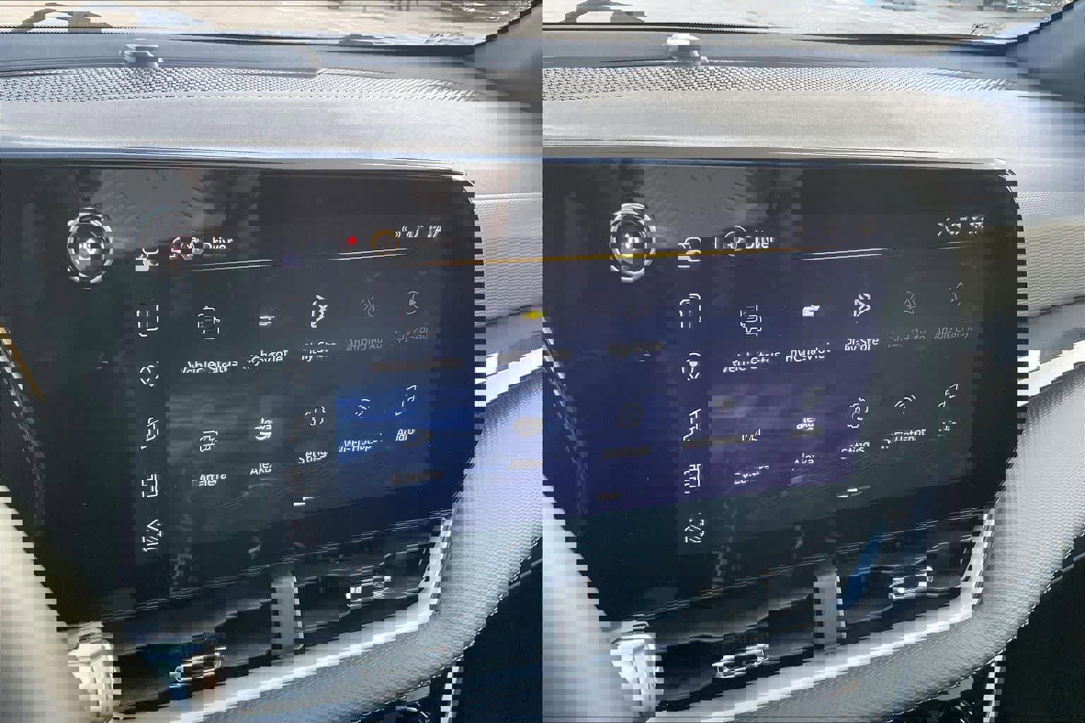 Certified 2025 Chevrolet Equinox LT image 30