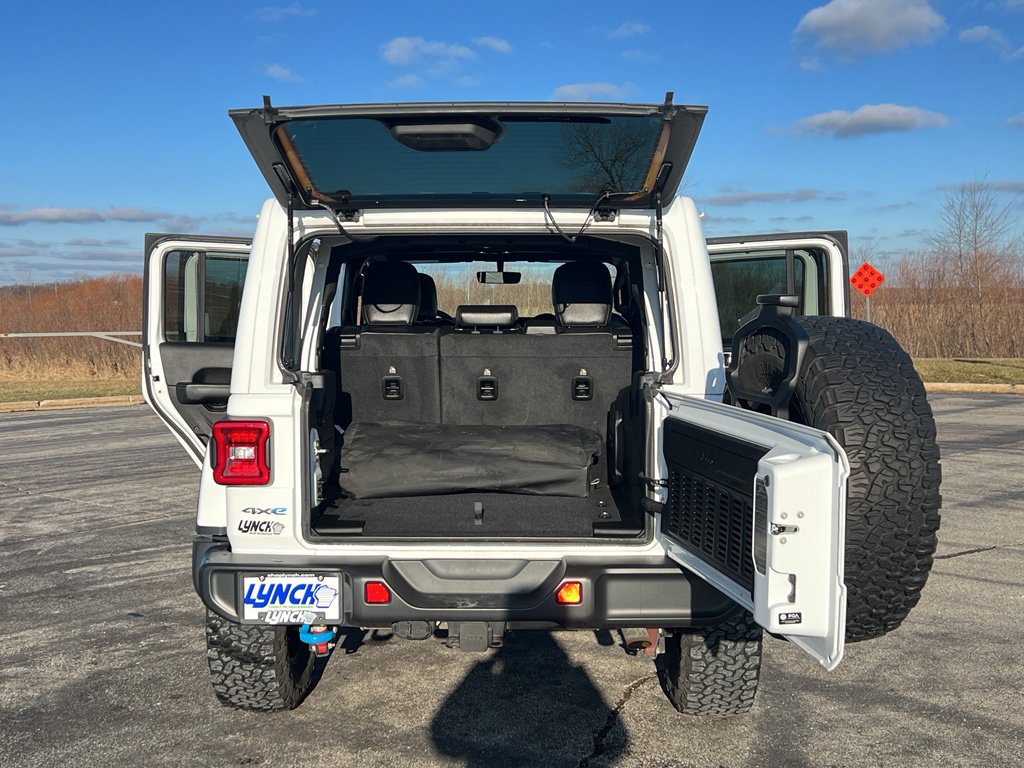 Used 2021 Jeep Wrangler Unlimited Rubicon w/ Cold Weather Group image 37