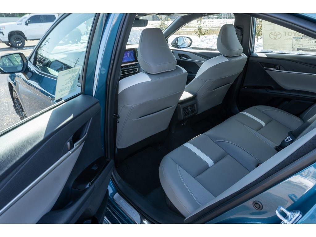 Used 2026 Toyota Camry SE w/ Convenience Package FWD image 13