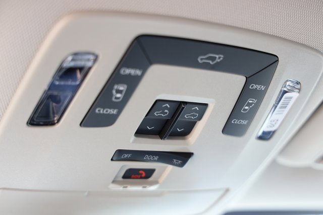 New 2025 Toyota Sienna XLE image 27