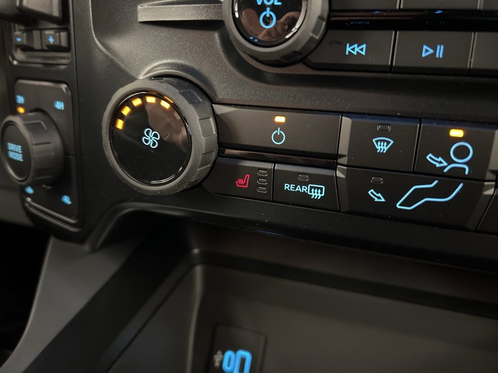 New 2025 Ford F250 XLT w/ Black Appearance Package image 14