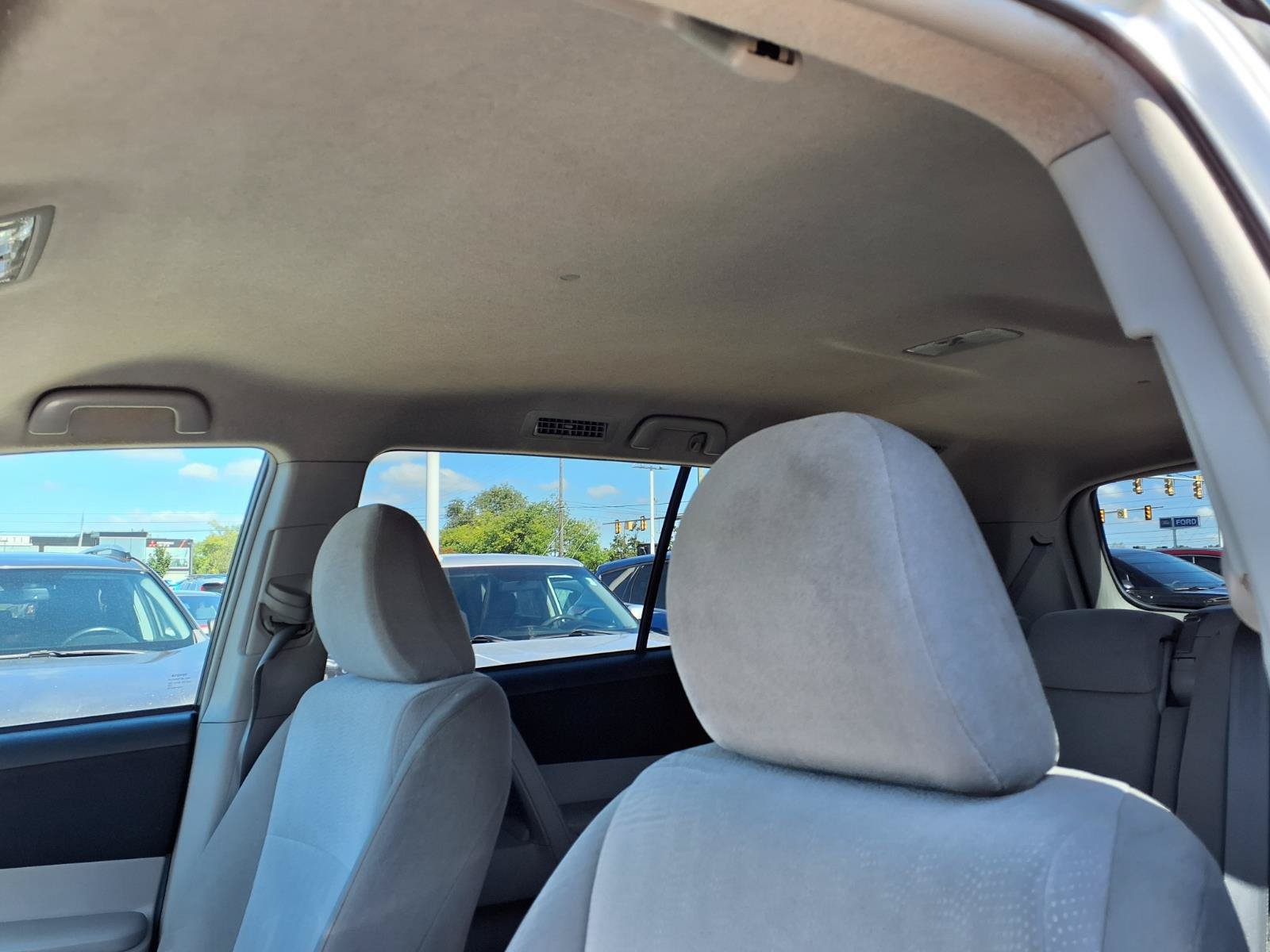 Used 2013 Toyota Highlander FWD w/ Cold Weather Pkg image 17