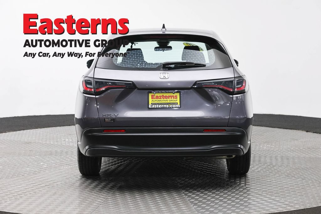 Used 2023 Honda HR-V LX image 6