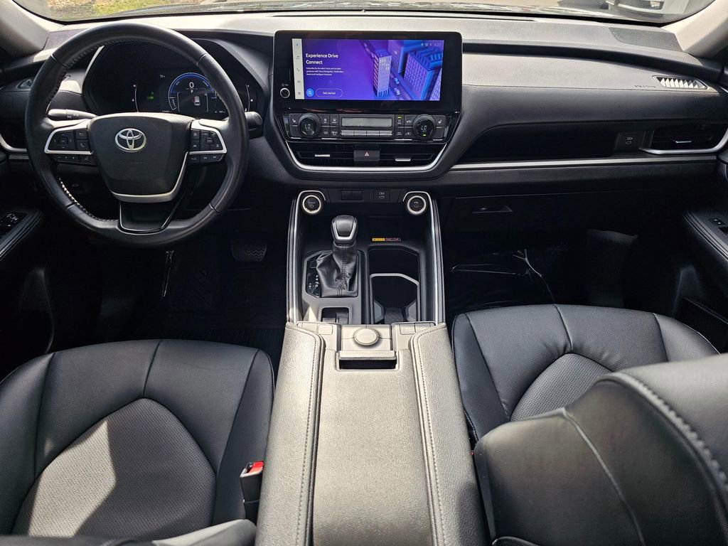 Used 2025 Toyota Grand Highlander AWD Hybrid image 20