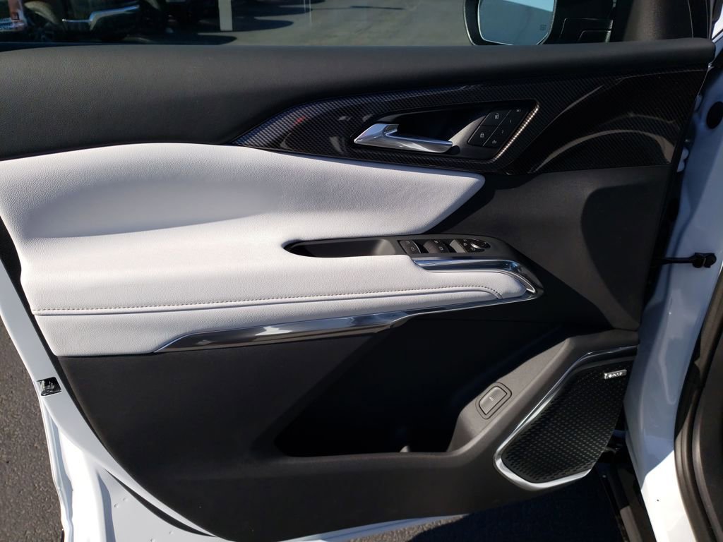 New 2026 Chevrolet Traverse High Country w/ LPO, Floor Liner Package image 10