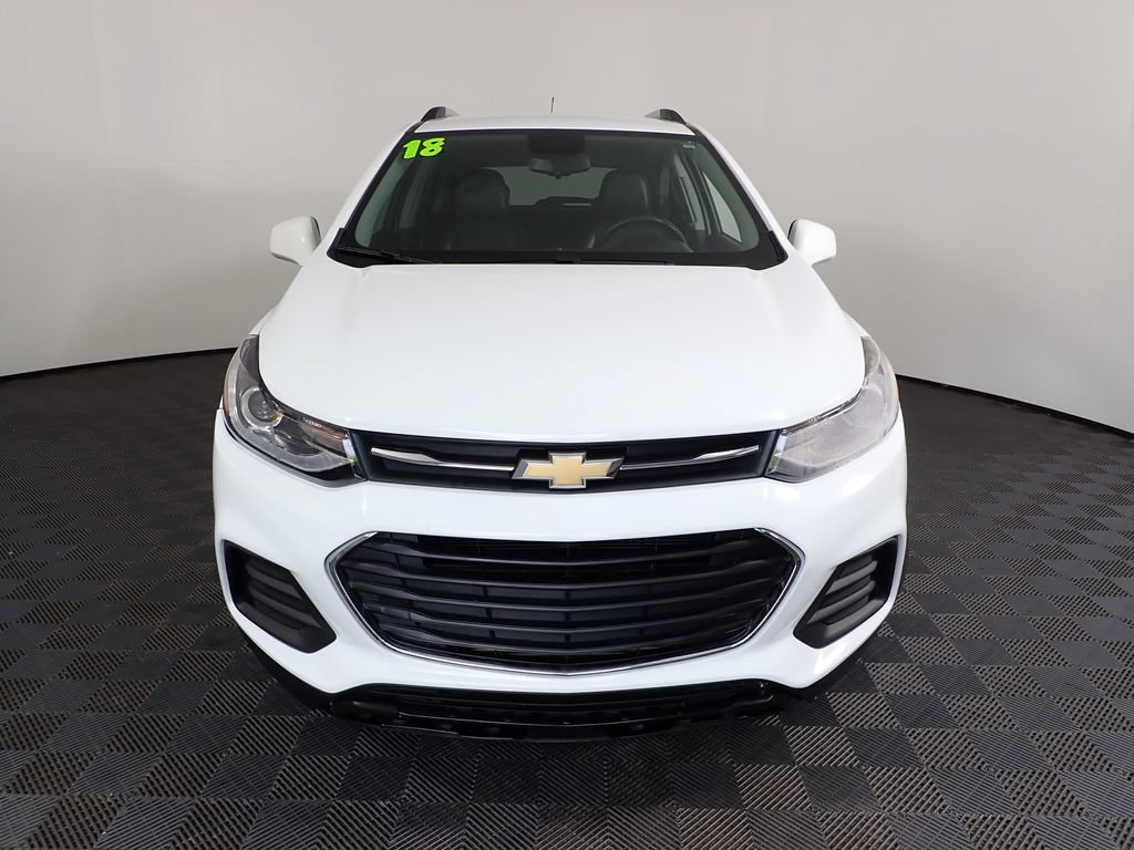 Used 2018 Chevrolet Trax LT w/ LT Convenience Package FWD image 9