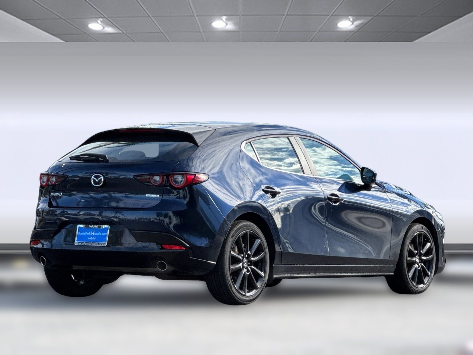 Used 2024 MAZDA MAZDA3 s image 8