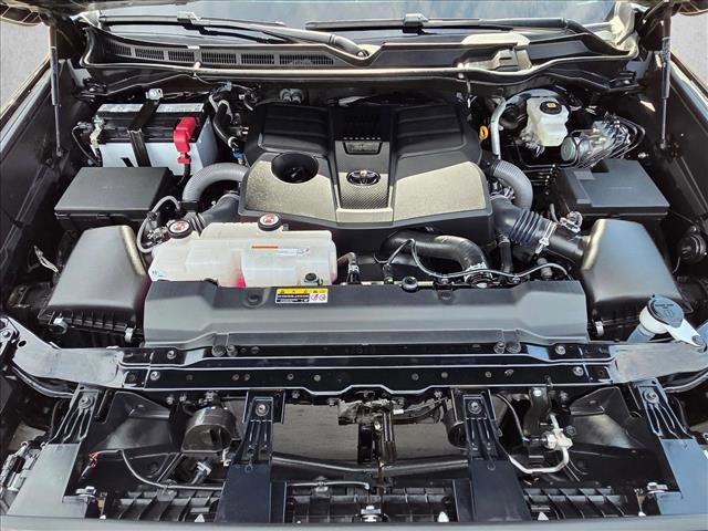 Used 2024 Toyota Tundra Platinum AWD/4WD image 28