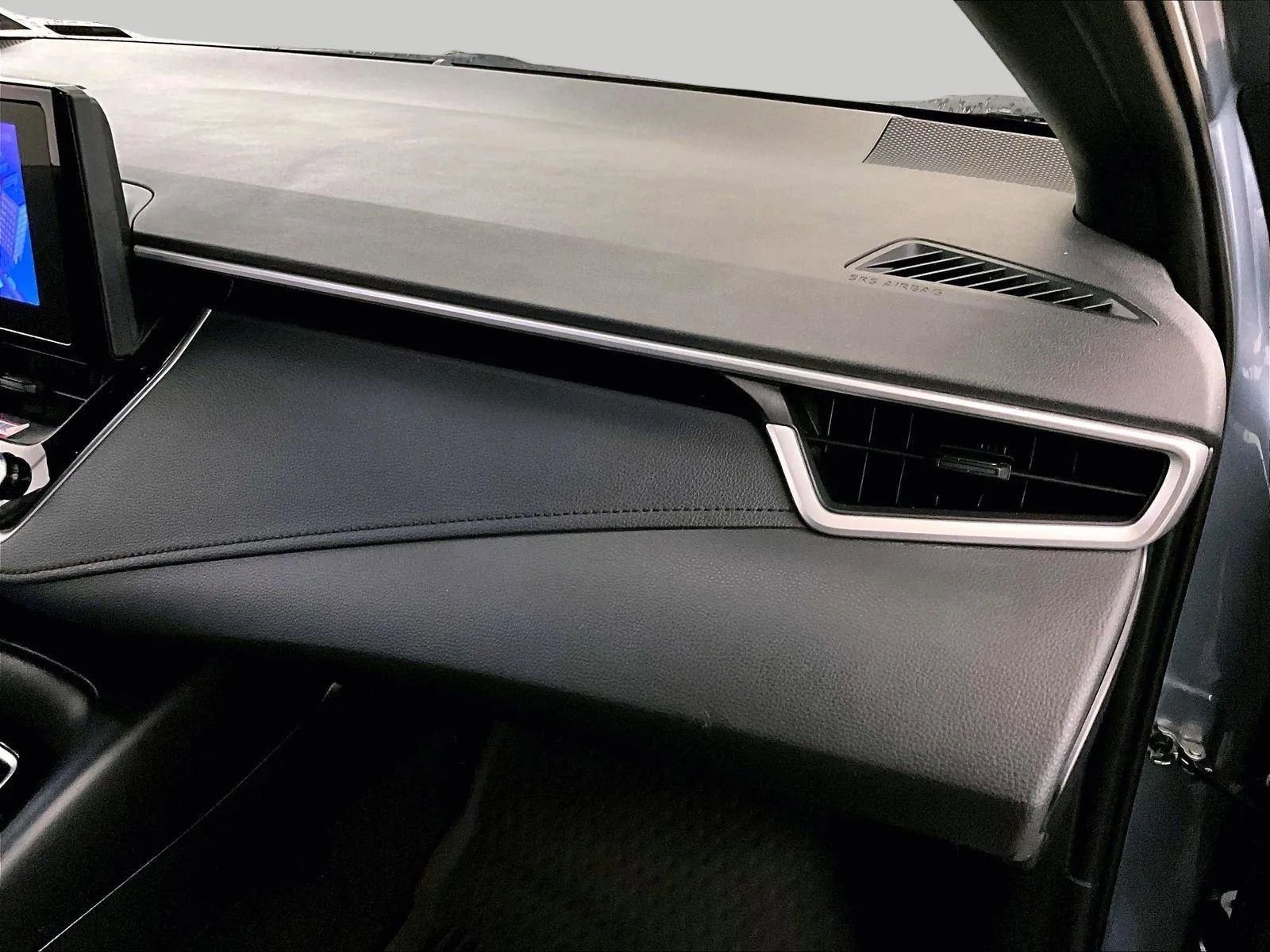 Used 2024 Toyota Corolla SE image 15