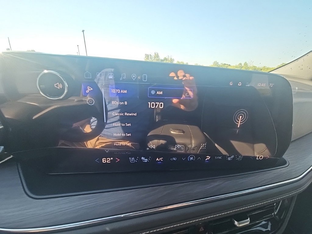 New 2026 Chevrolet Suburban Premier image 29