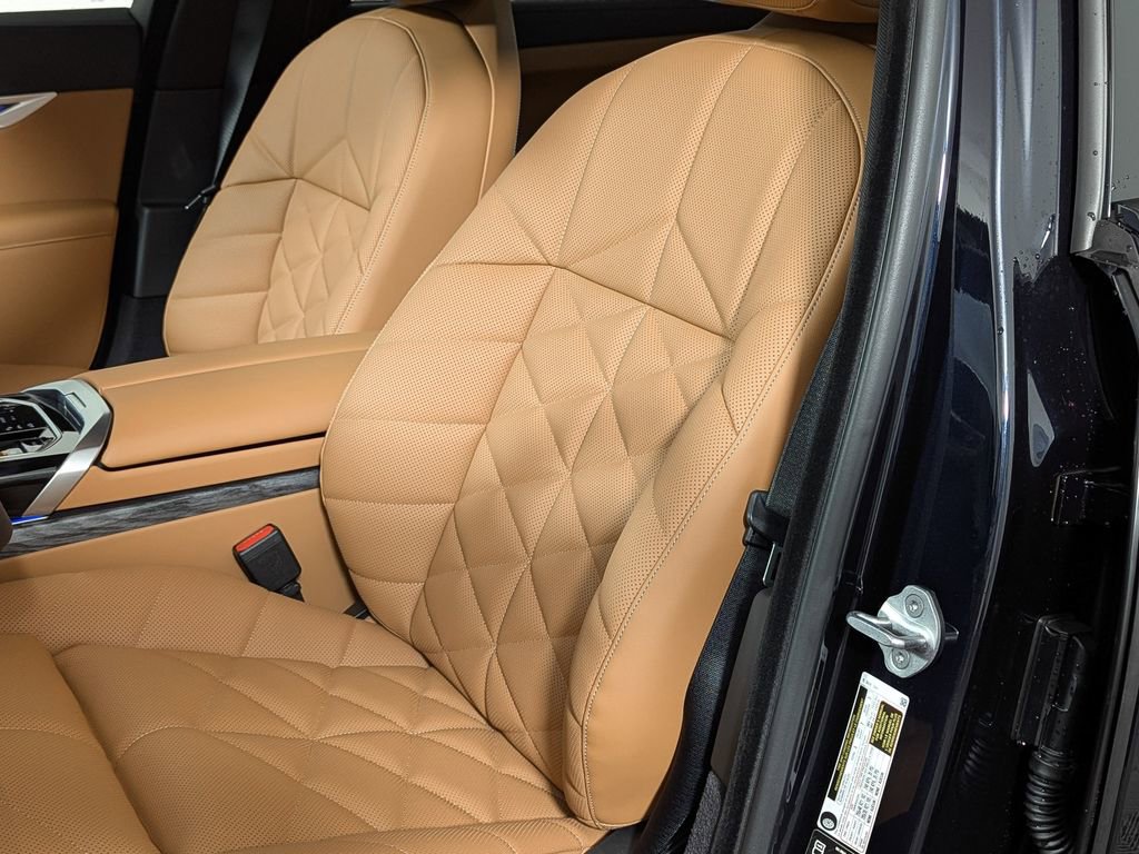 New 2026 BMW 740i xDrive image 19