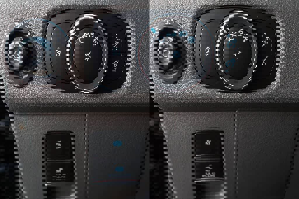 Used 2024 Ford Transit 350 XLT image 21