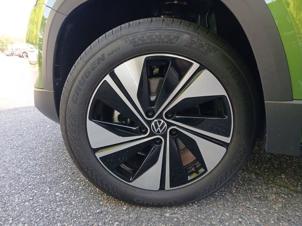 New 2026 Volkswagen Taos SE AWD/4WD image 26