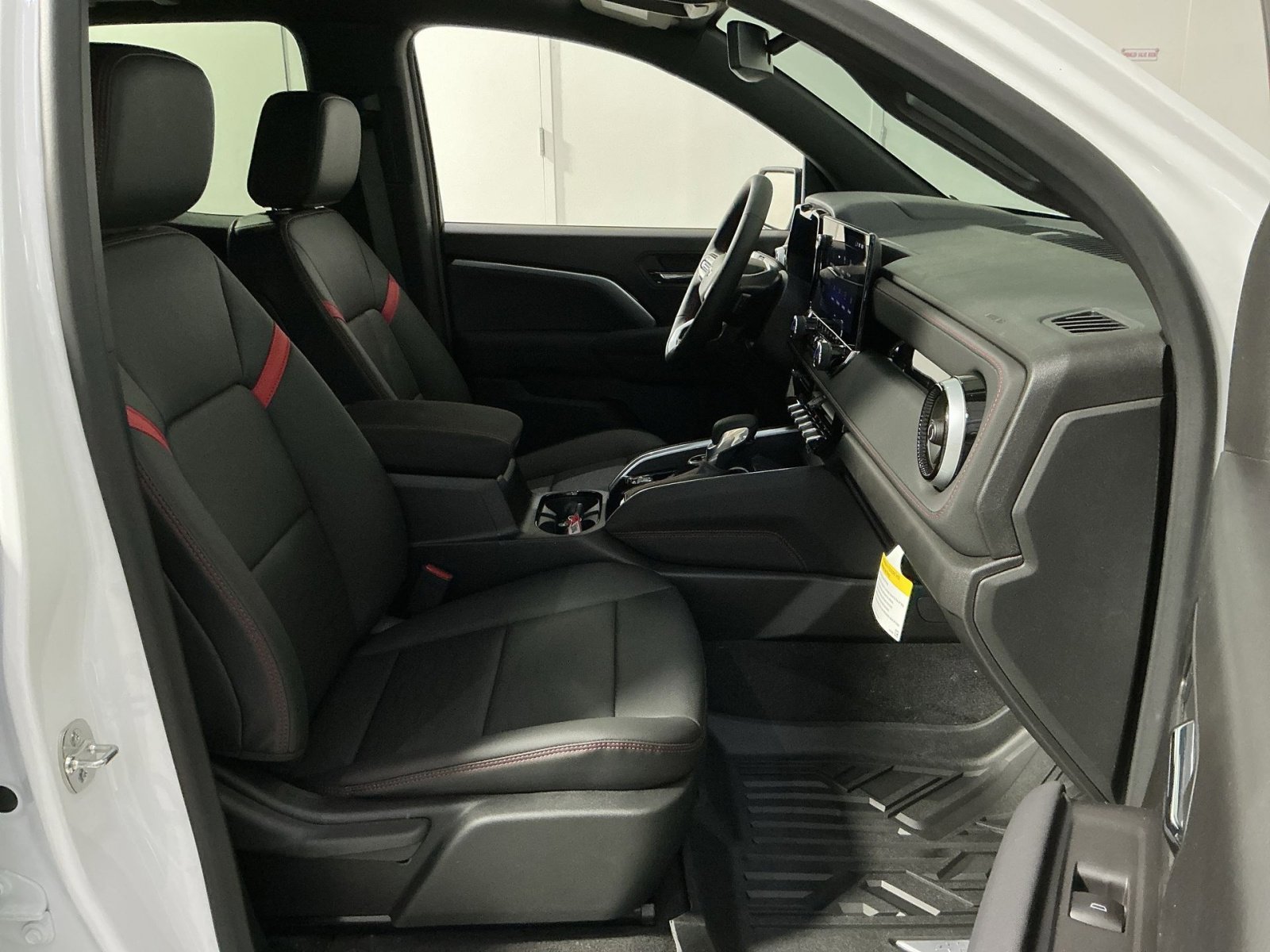 New 2026 Chevrolet Colorado Z71 w/ Z71 Convenience Package 2 image 33