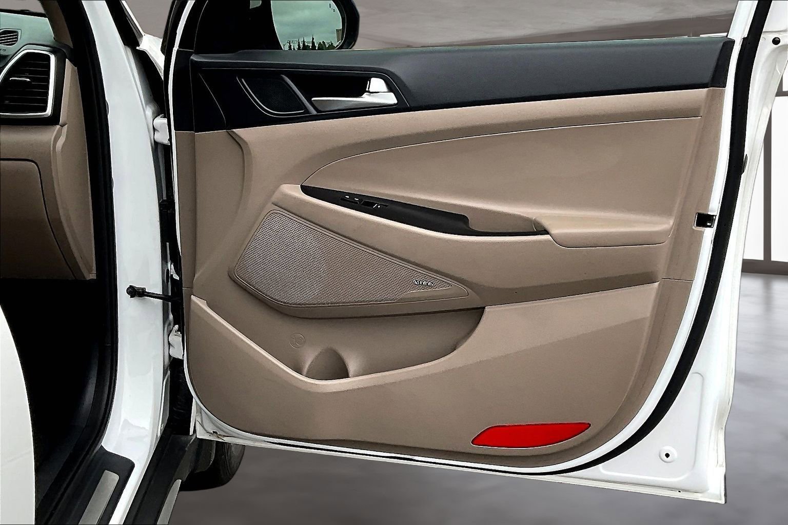 Used 2020 Hyundai Tucson Limited image 28