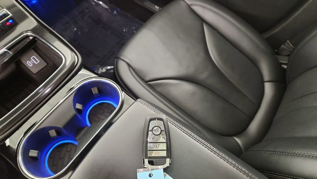 Used 2022 Lincoln Nautilus Reserve w/ Equipment Group 201A image 23