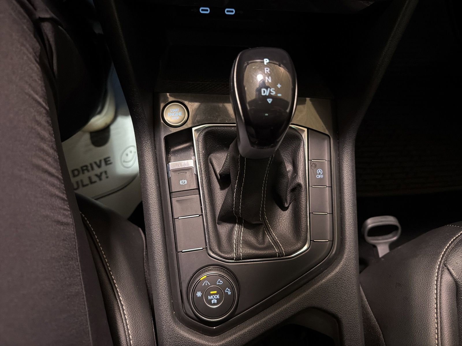 Used 2022 Volkswagen Tiguan SE image 21