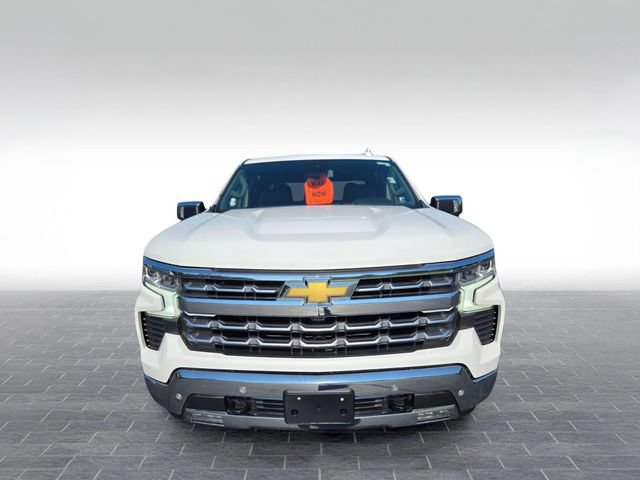 Used 2023 Chevrolet Silverado 1500 LTZ AWD/4WD image 2