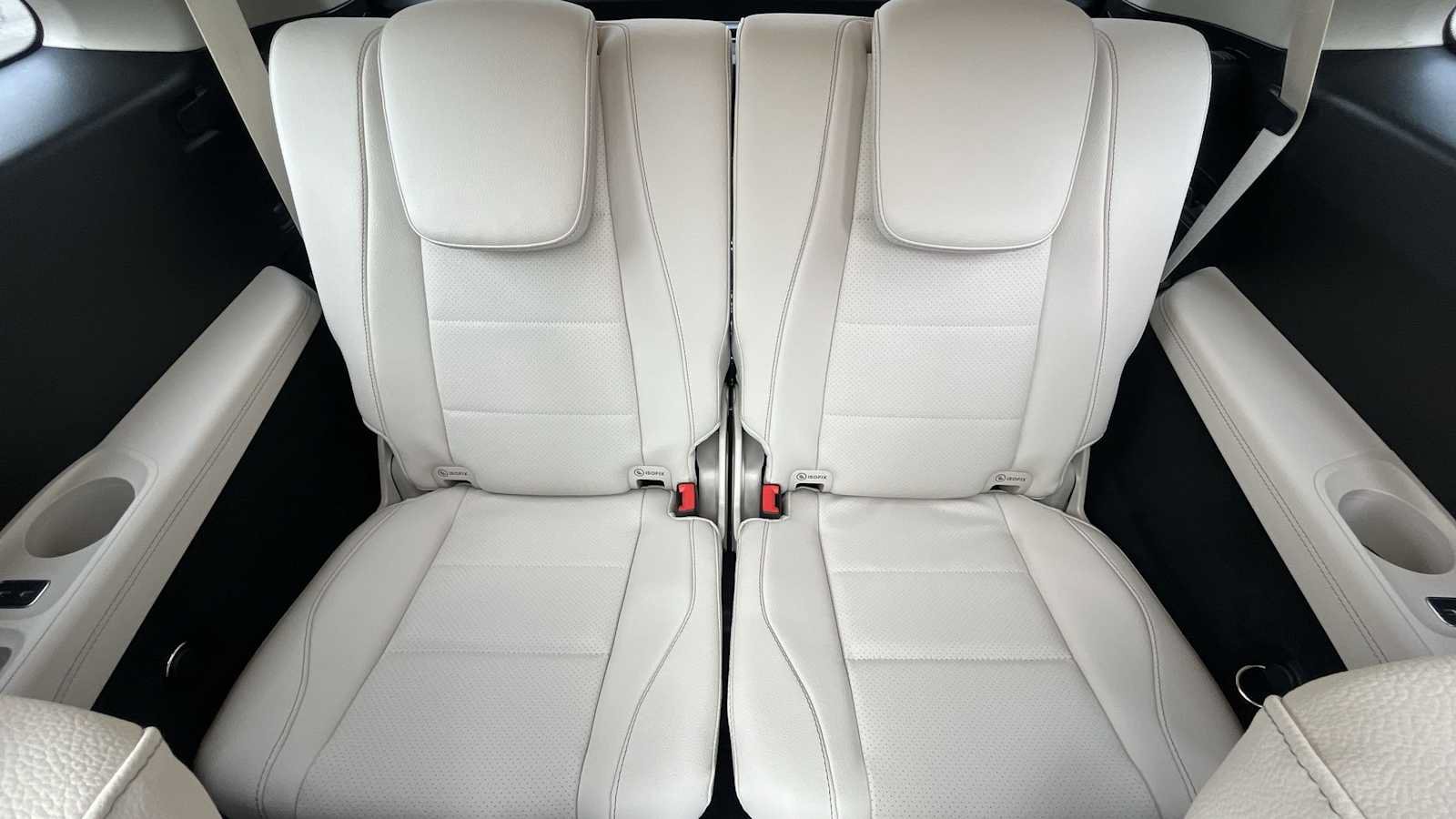 New 2026 Mercedes-Benz GLS 450 4MATIC image 34