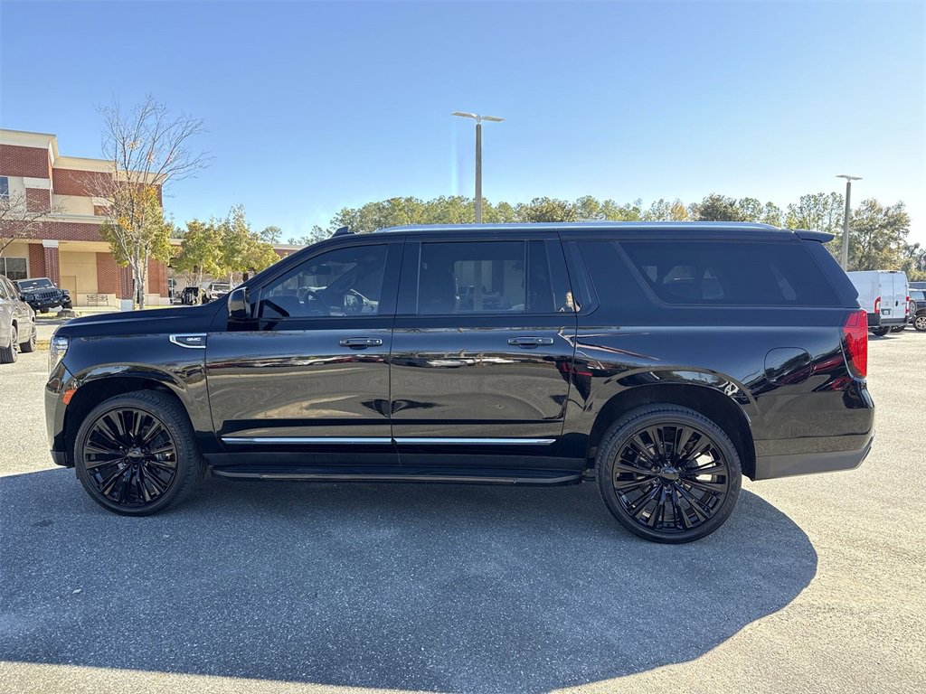 Used 2021 GMC Yukon XL SLT image 5