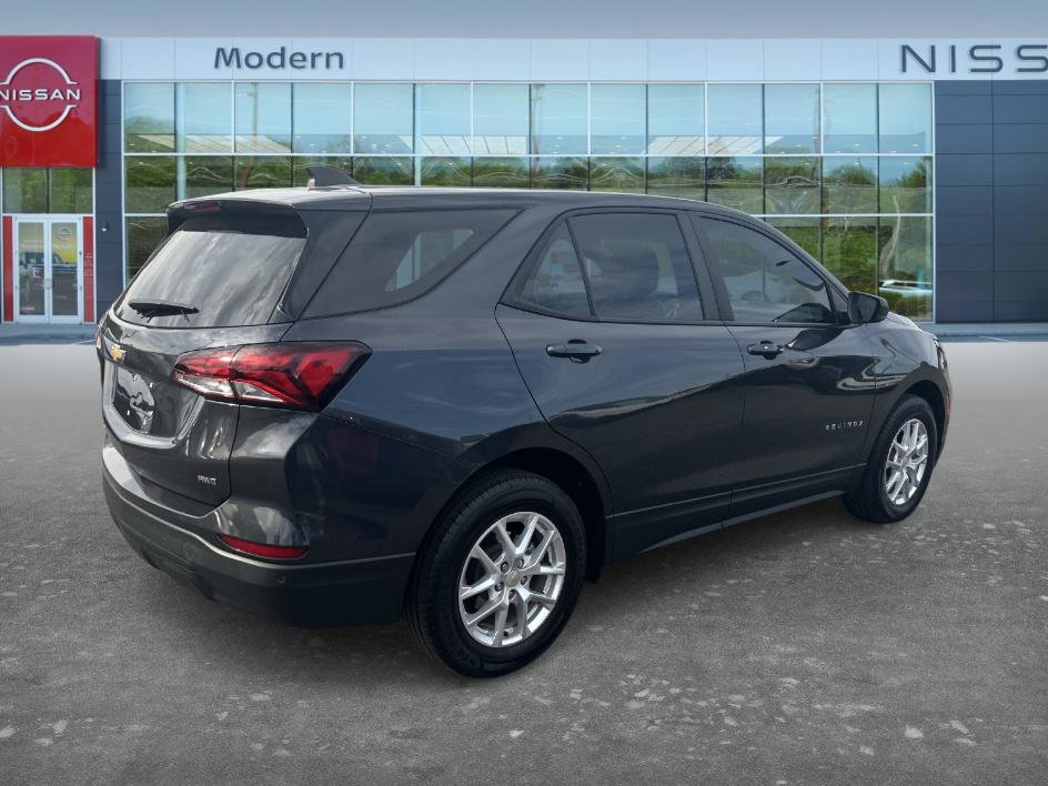 Used 2022 Chevrolet Equinox LS image 5