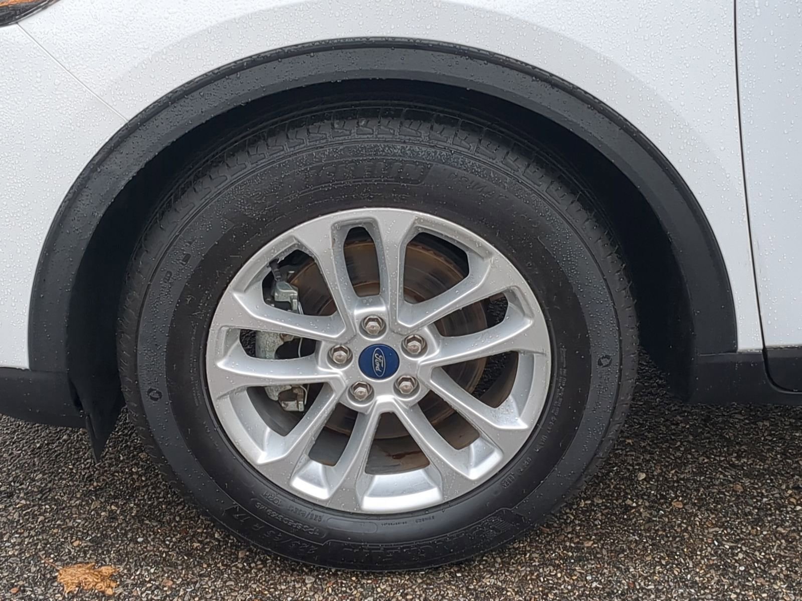 Used 2020 Ford Escape SE image 16