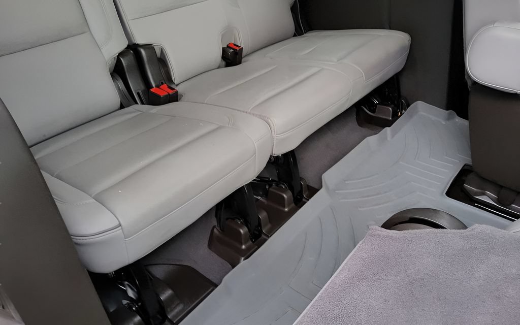 Used 2025 GMC Yukon XL Elevation AWD/4WD image 35