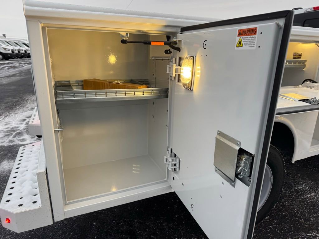 New 2025 Ford F450 XL w/ XL Chrome Package image 46