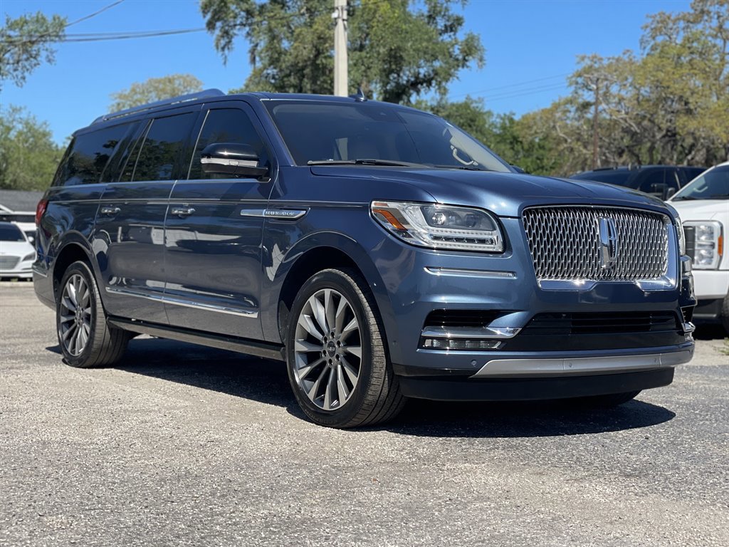 Used 2018 Lincoln Navigator L Select w/ Technology Package RWD image 12