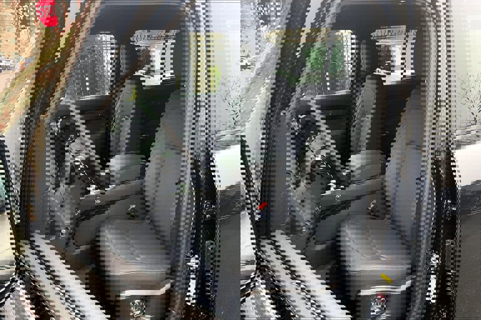 New 2026 Land Rover Defender 130 V8 image 9