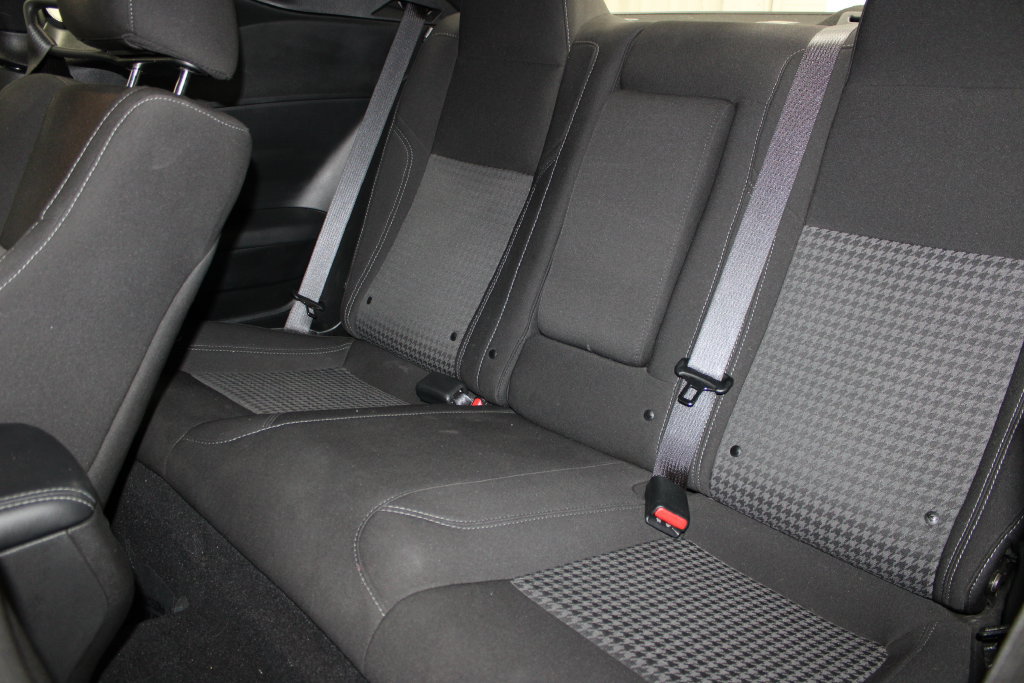 Used 2023 Dodge Challenger SXT RWD image 19