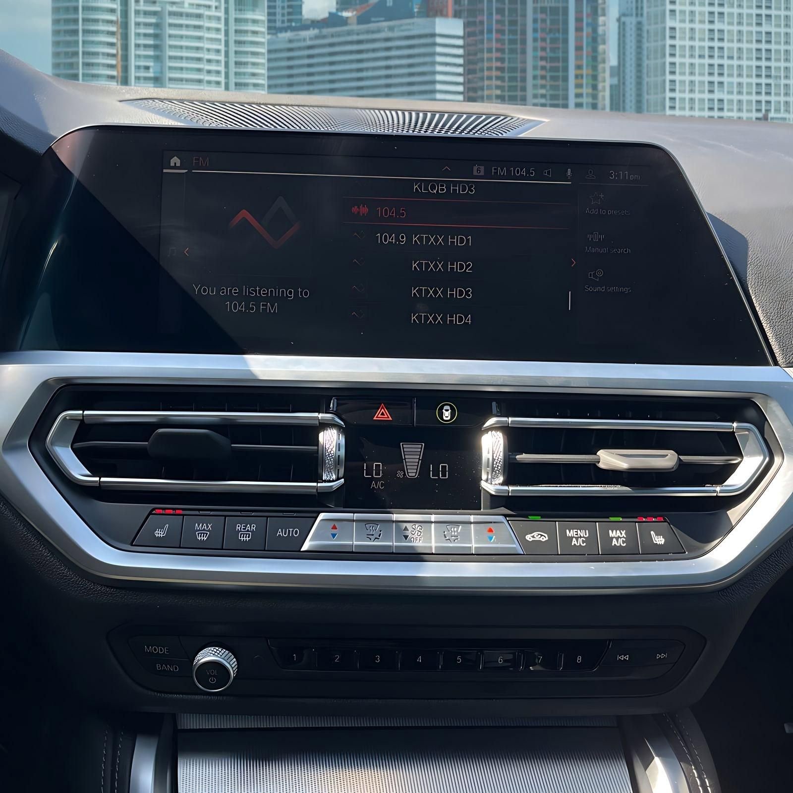 Used 2023 BMW 440i xDrive Coupe w/ Premium Package image 16