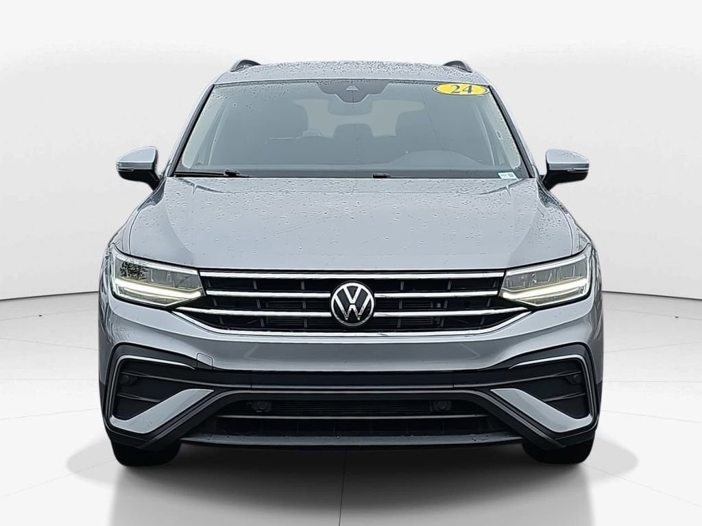 Used 2024 Volkswagen Tiguan S video 2