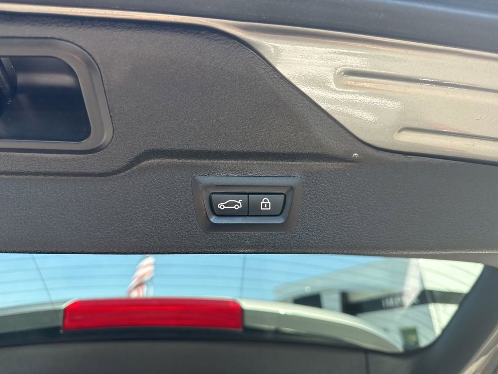 Used 2018 BMW X5 M AWD/4WD image 31