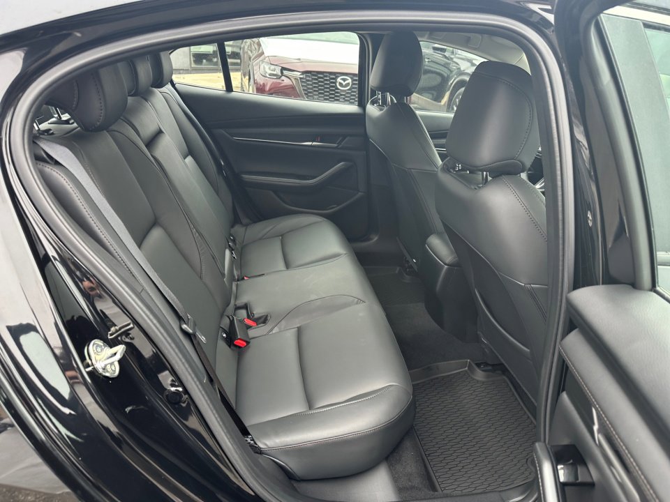Certified 2025 MAZDA MAZDA3 s image 33