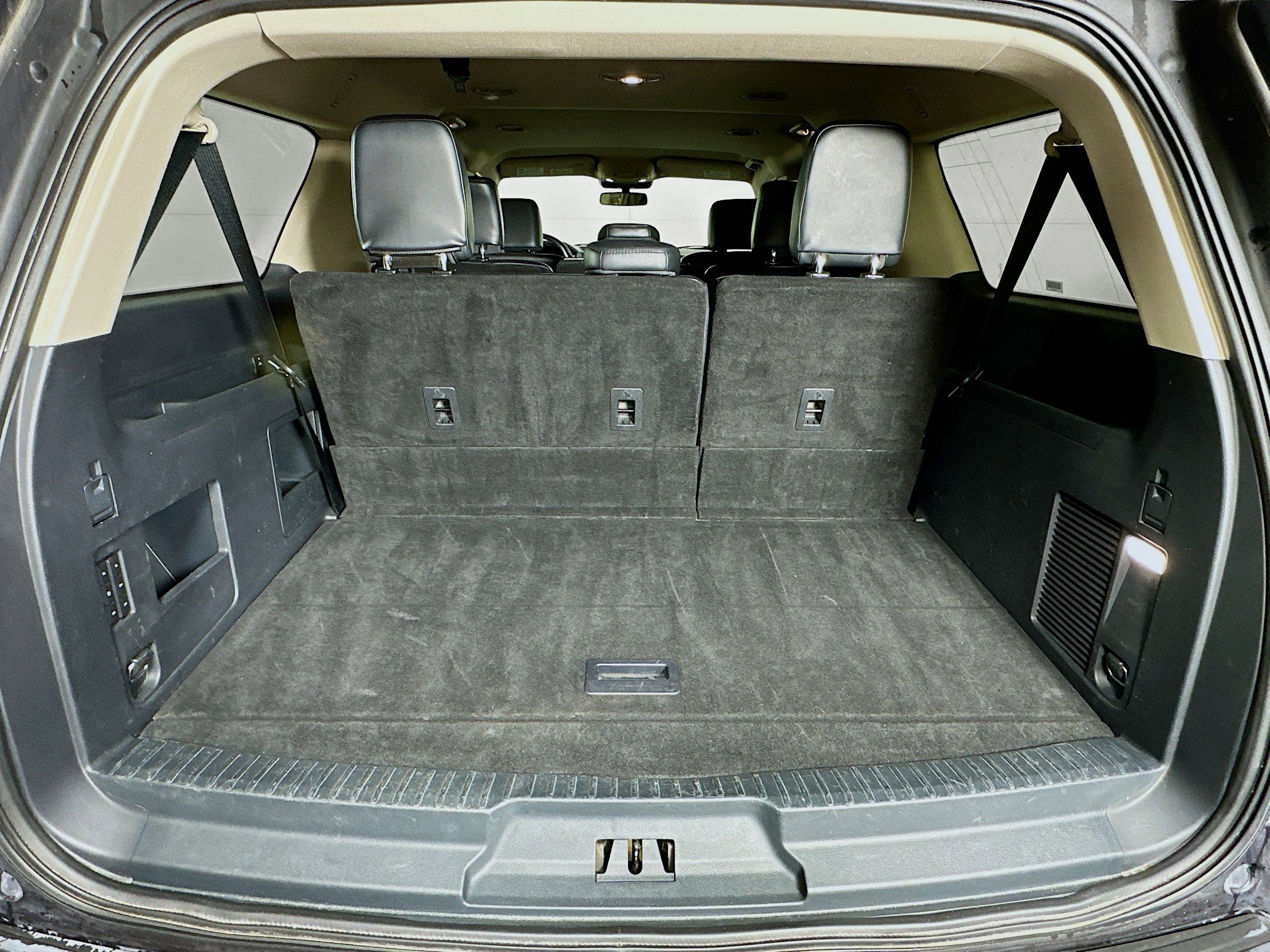 Used 2024 Ford Expedition Max XLT image 30