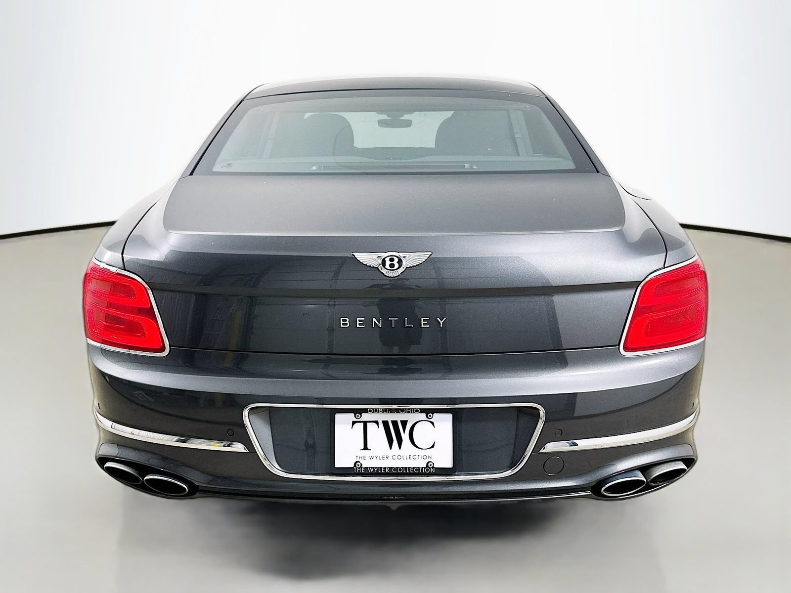 Used 2022 Bentley Flying Spur V8 AWD/4WD image 6