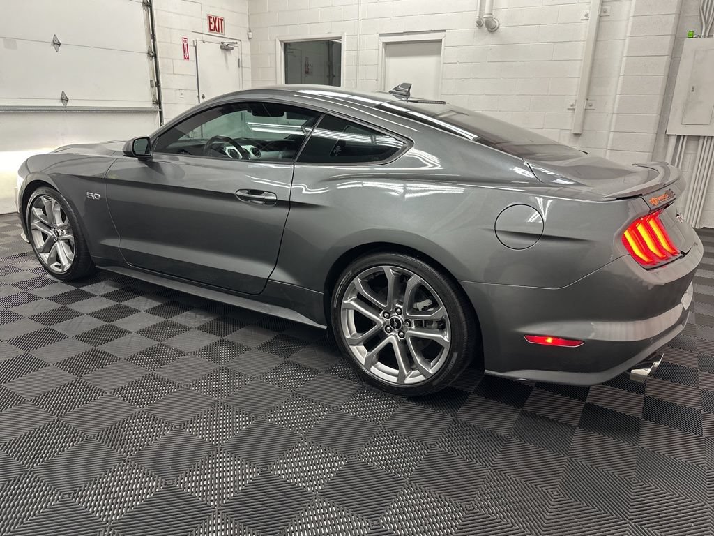 Used 2022 Ford Mustang GT Premium RWD image 7