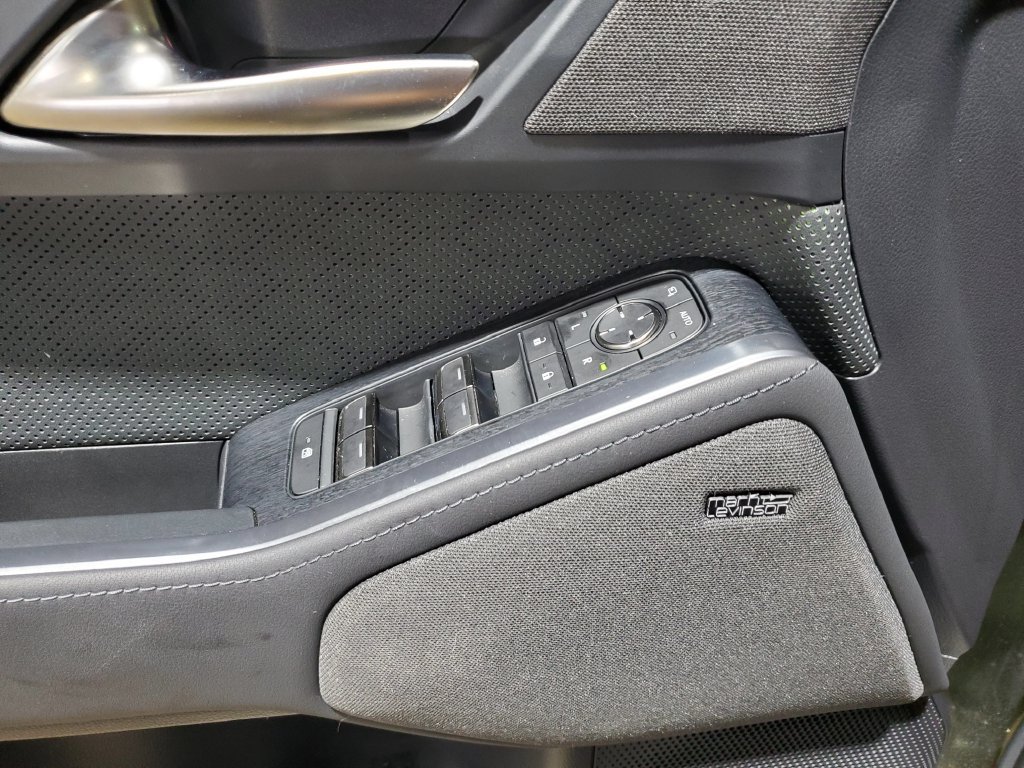 Used 2024 Lexus GX 550 AWD/4WD image 43