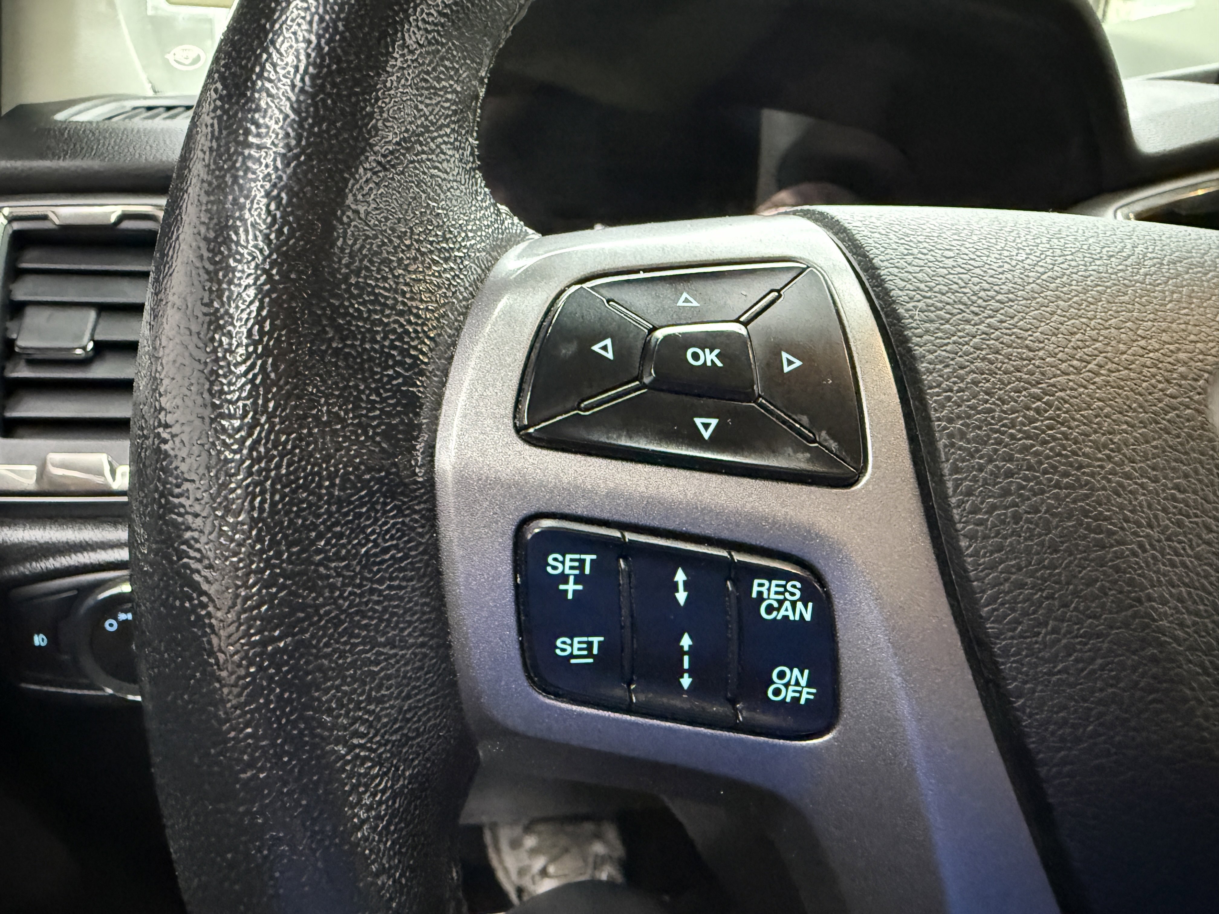 Used 2020 Ford Ranger XLT w/ Equipment Group 302A Luxury image 14