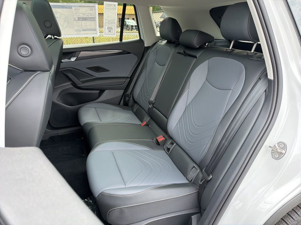 New 2026 Volkswagen Tiguan SE AWD/4WD image 17