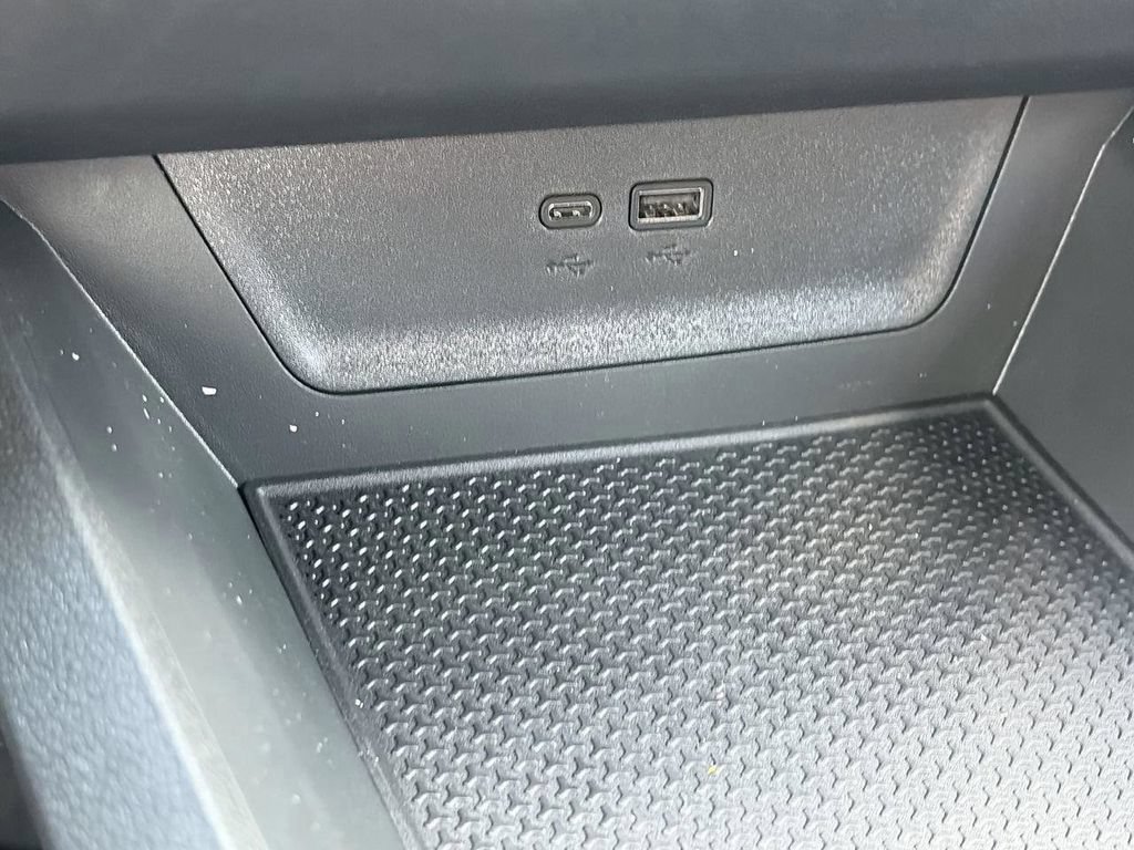New 2026 Chevrolet Equinox RS w/ Convenience Package III FWD image 22